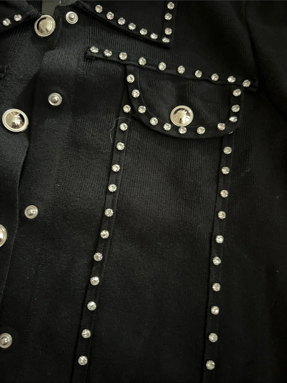 006.NWT  Stud-Trim  knitted Button Front Jacket